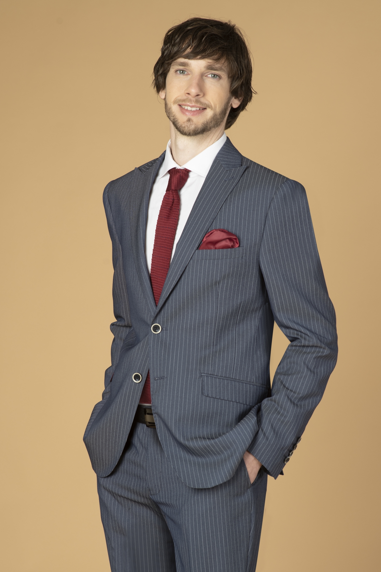 Trajes para hombre en Valdepeñas, Ciudad Real. Capelhi