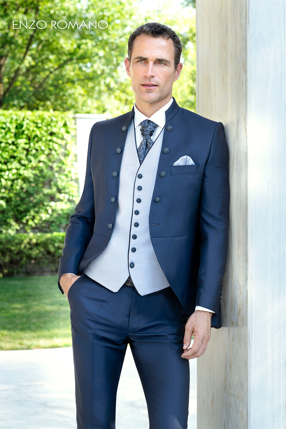 Trajes de ceremonia de la marca ENZO ROMANO en Verdú Ceremonia, Especialistas en trajes de boda y complementos para hombre en Valdepeñas, Ciudad Real